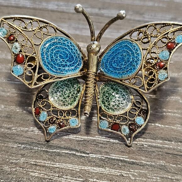 Vintage 800 Gold Filigree Painted Butterfly Brooch - Picture 7 of 8